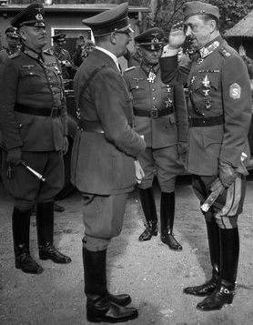 Адольф Гитлер и Густав Маннергейм. 1942 г.