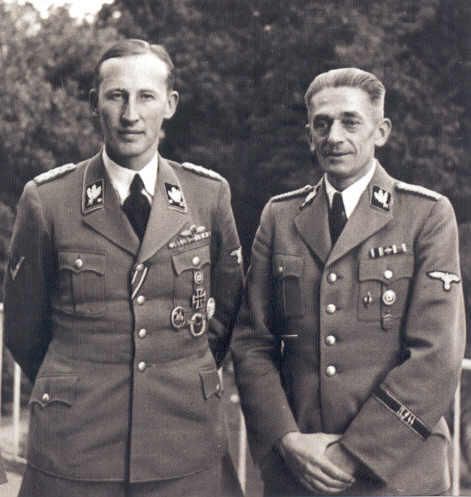 Рейнгард Гейдрих и Карл Герман Франк. Прага.1942 г.