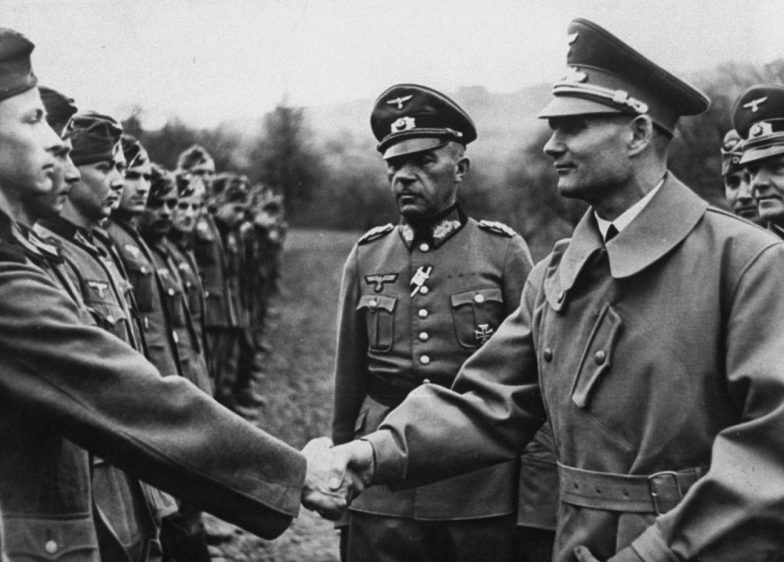 Рудольф Гесс на фронте. Польша. 1939 г.