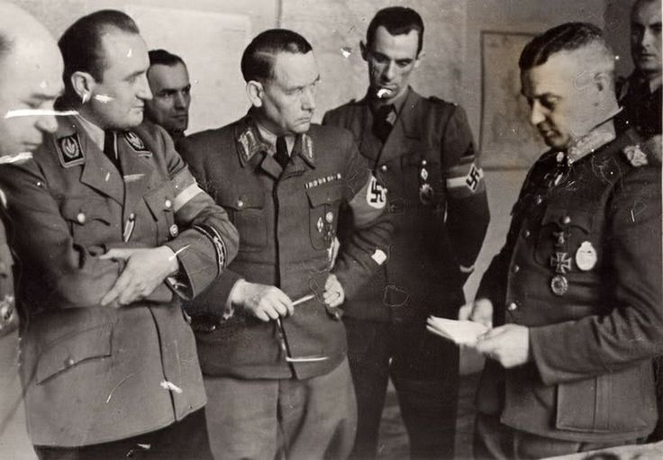 Артур Аксман, Вальтер Модель и Фридрих Карл Флориан. 1944 г. 