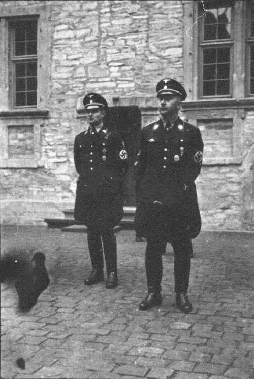 Карл Вольф и Генрих Гиммлер. 1935 г.
