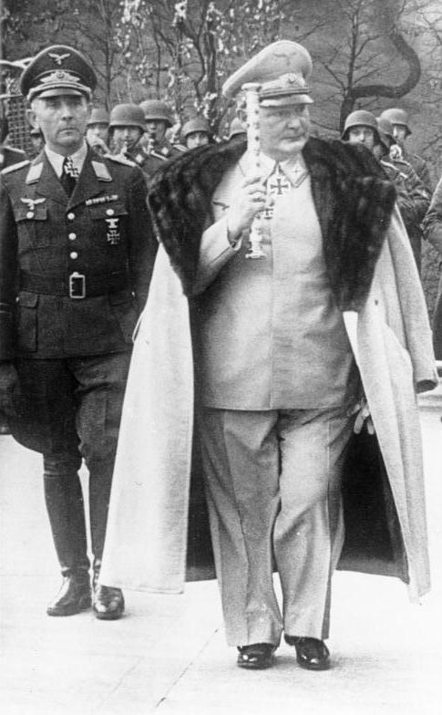 Герман Геринг и Пауль Конрат. 1942 г.