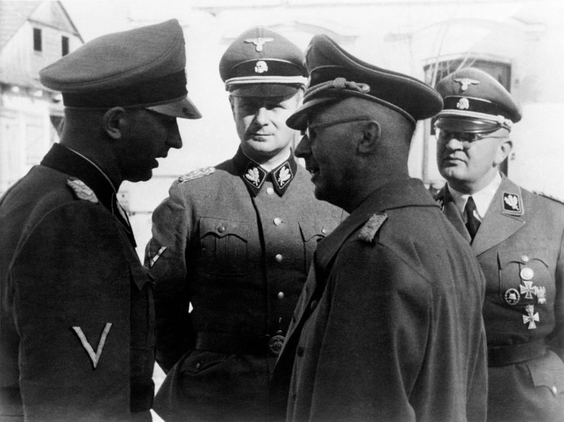 Карл Вольф, Генрих Гиммлер, Герман Фегеляйн и Ханс Juttner. 1940 г.