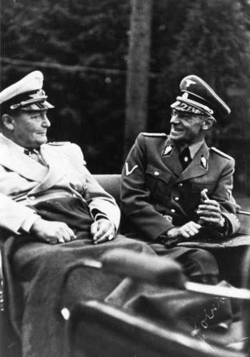 Герберт Баке и Генрих Геринг. 1943 г.