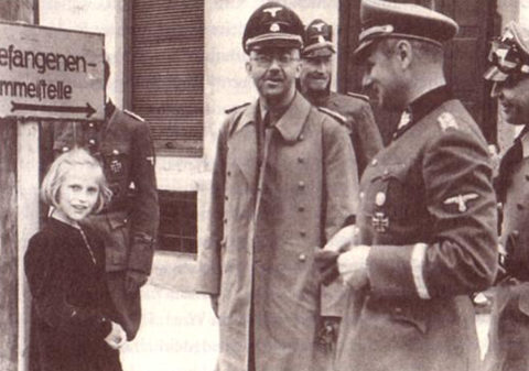 Карл Вольф с дочерью и Генрихом Гимлером. 1943 г.