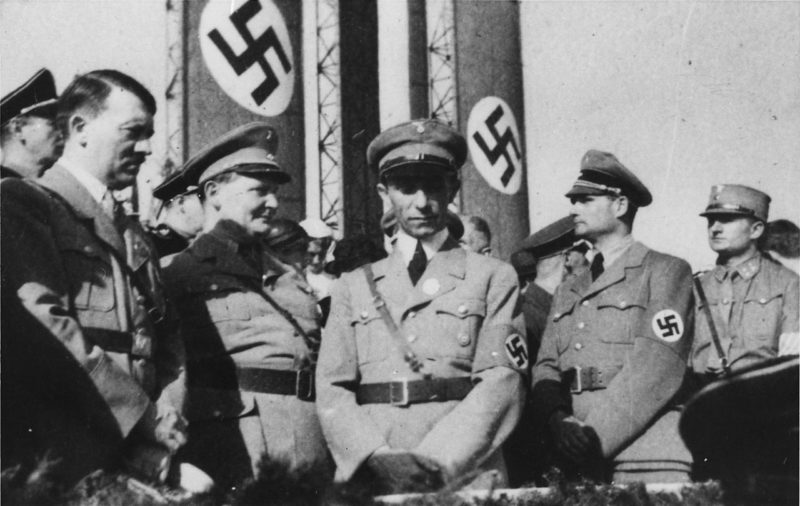 Герман Геринг, Адоль Гитлер, Йозеф Геббельс, Рудольф Гесс. 1934 г.