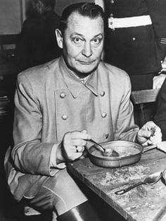 Герман Геринг в камере.1946 г.
