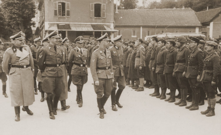 Генрих Гиммлер и французские военнопленные. 1940 г.