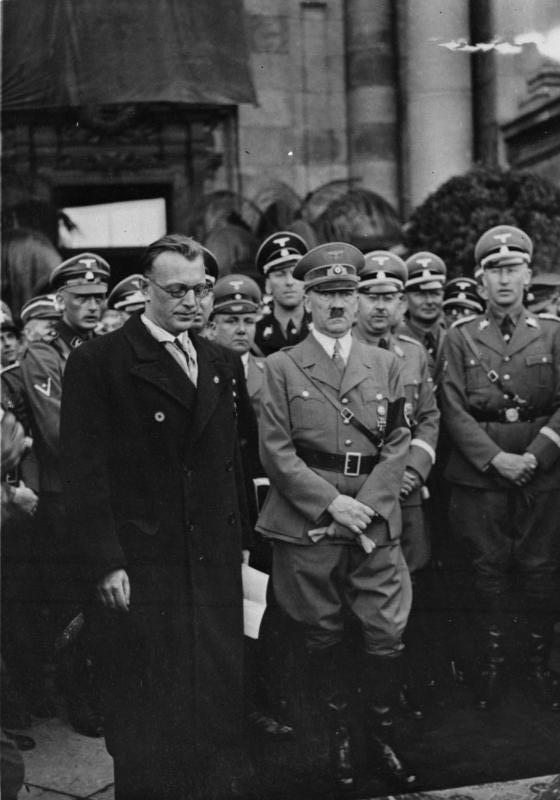 Мартин Борман, Адольф Гитлер, Генрих Гиммлер и Рейнхард Гейдрих.1938 г.