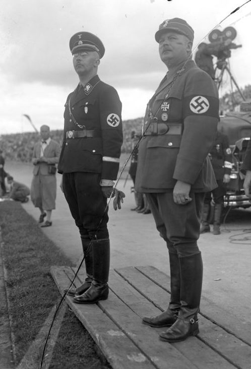 Эрнст Рем и Генрих Гиммлер. 1933 г.