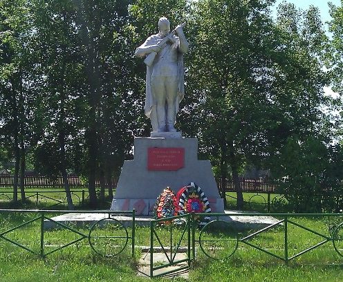 д. Гуслище. Могилевского р-на. Памятник погибшим землякам.