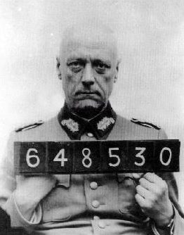 Гельмут Беккер в тюрьме. 1947 г.
