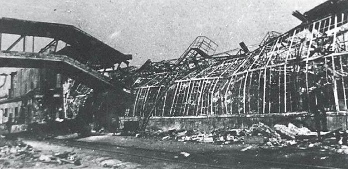 Последствия бомбардировки завода им. Ленина в Горьком. Ноябрь 1941 г.
