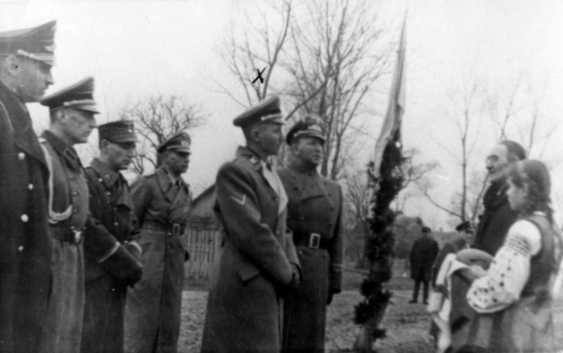 Ганс Франк в Львове. 1942 г.