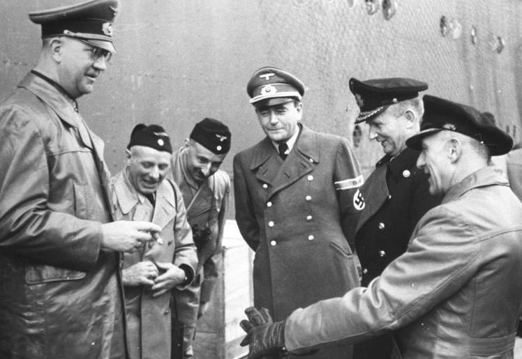 Альберт Шпеер, Карл Денниц, Фридрих Фромм. 1942 г. 