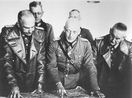 Вальтер Браухич, Вальтер Вейхс и Франц Гальдер. 1939 г.