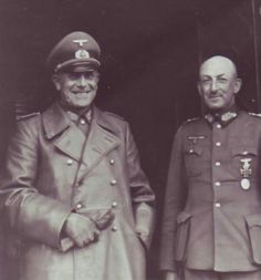 Ганс Юрген Арним и генерал-полковник Карл-Адольф Голлидт.1939 г.