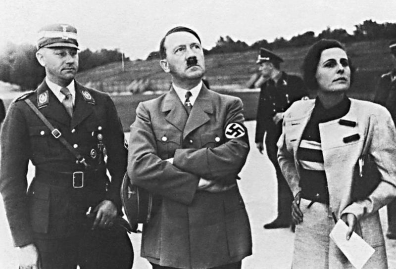 Виктор Лютце, Адольф Гитлер и Лени Рифеншталь. 1941 г.