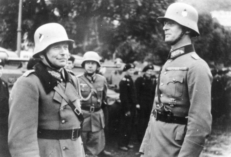 Гейнц Гудериан и Ганс Рейнхардт. 1938 г.