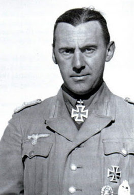 Фриц Байерлейн. Генерал-лейтенант.