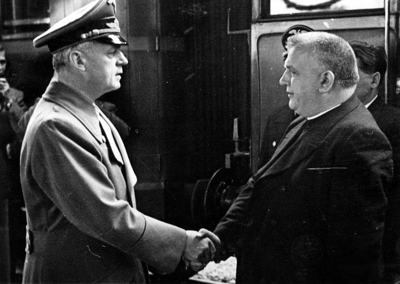 Иоахим Риббентроп и Йозеф Тисо. Зальцбург. 1940 г.