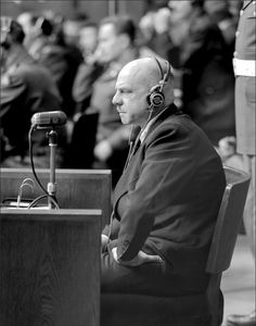 Фриц Заукель на Нюрнберском процессе. 1946 г.