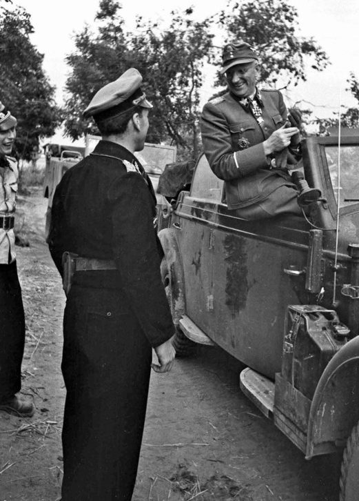 Герберт Гилле и Рудольф Мюленкамп. 1944 г.