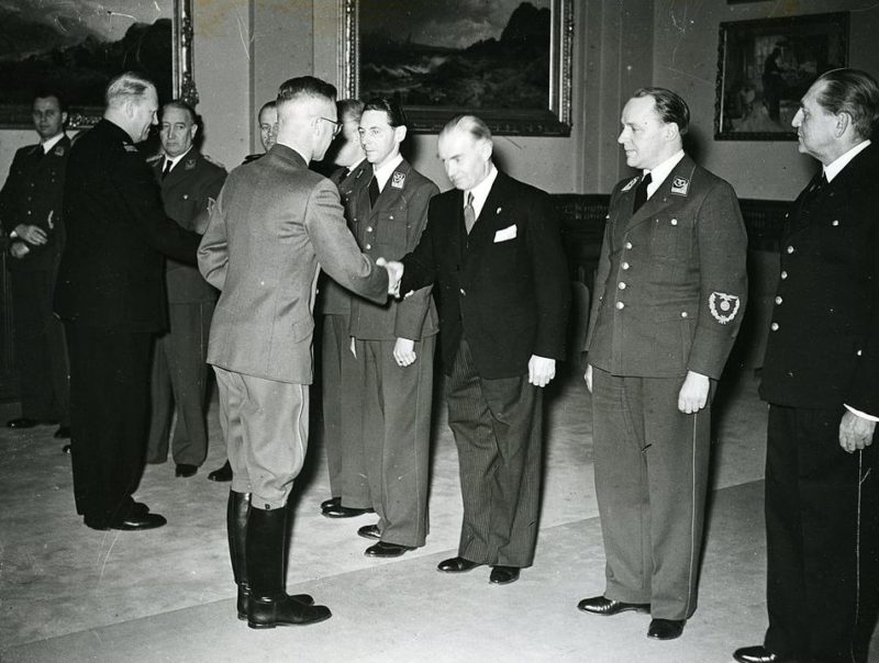 Йозеф Тербовен и Видкун Квислинг. 1942 г.