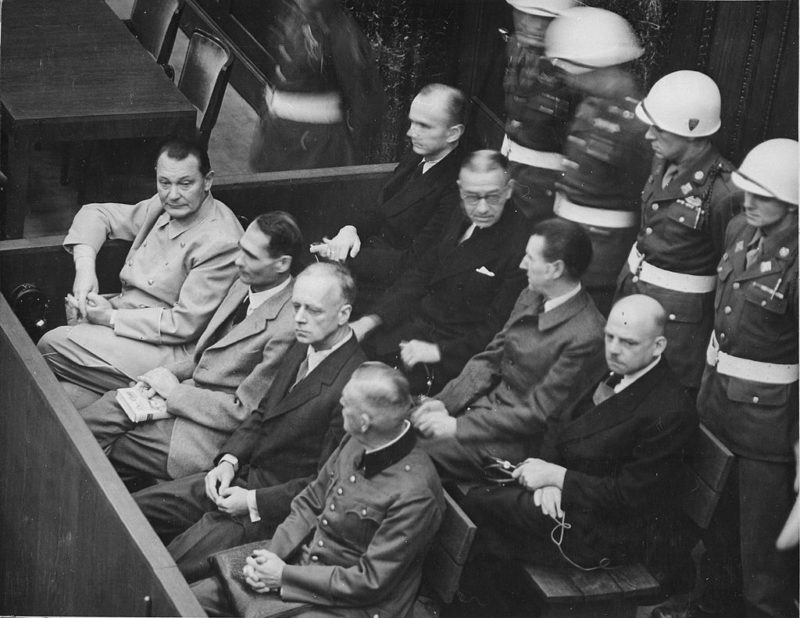 Иоахим Риббентроп на Нюрнберском процессе. 1945 г.