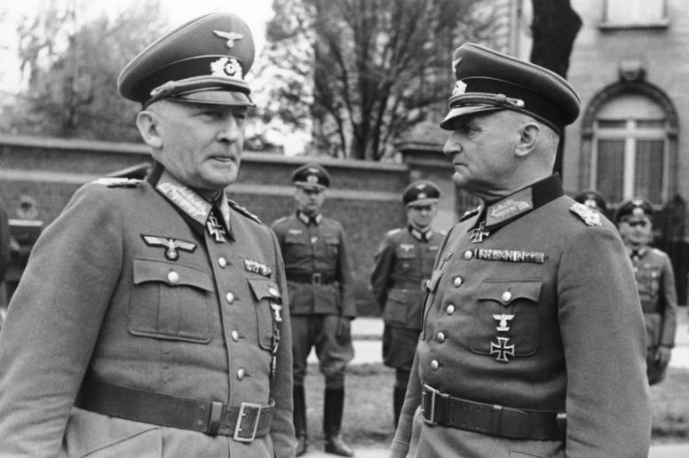 Эрвин фон Вицлебен и Курт Хазе. 1941 г. 