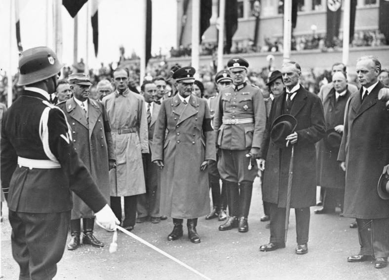 Франц Эпп и Иоахим Риббентроп в Мюнхене. 1938 г.