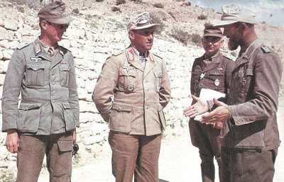 Фриц Байерлейн с офицерами Африканского корпуса.1943 г. 