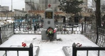 г. Осиповичи. Памятник на польском кладбище, установленный на братской могиле воинов, павших в годы войны. 