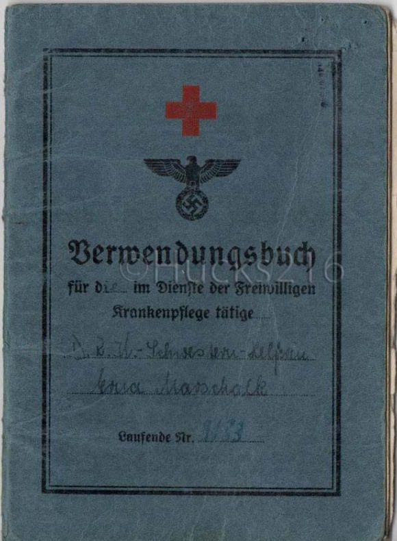 Книжки служащего вспомогательной службы медицинского и бытового обслуживания Вермахта.