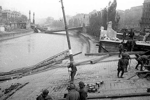 Бой за мост. 10 апреля 1945 г.