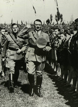Бальдур Ширах и Адольф Гитлер. 1936 г.