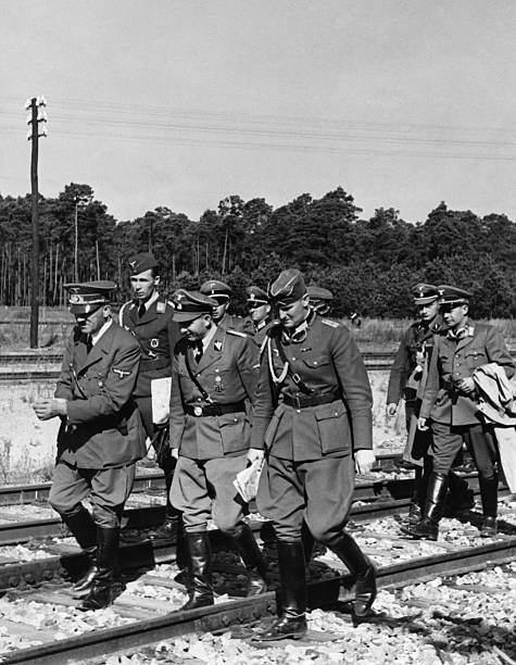 Зепп Дитрих и Адольф Гитлер. 1935 г.