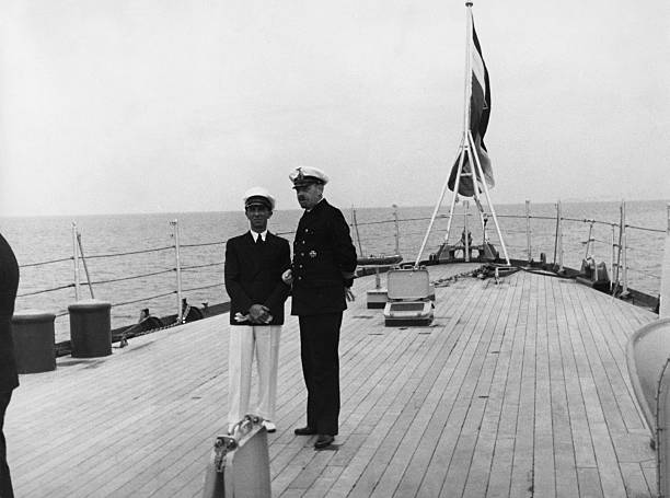 Рольф Карльс и Йозеф Геббельс на военном корабле. 1936 г.