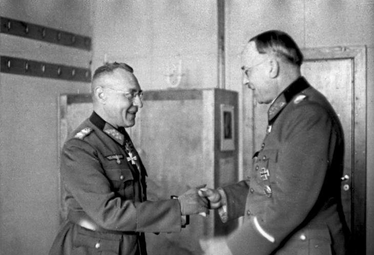 Лотар Рендулич и Карл Вайзенбергер. 1944 г.