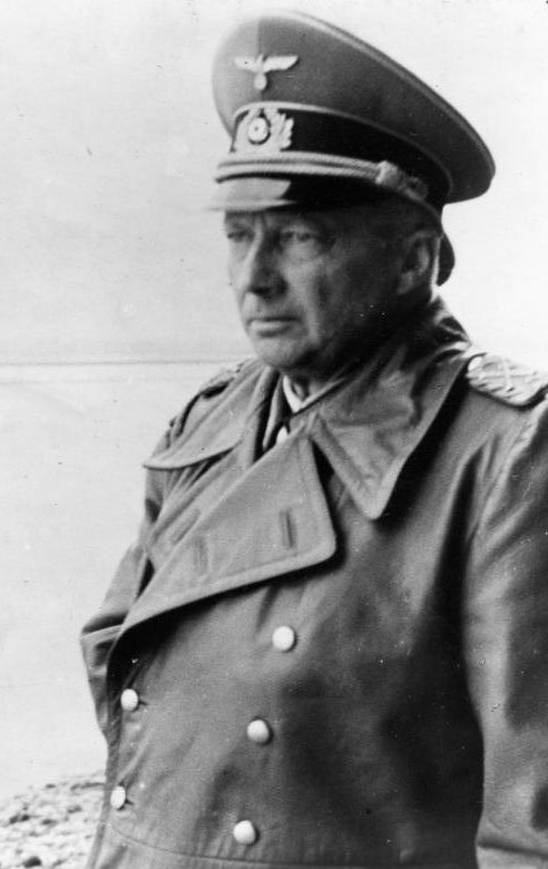 Ганс Клюге. 1944 г.