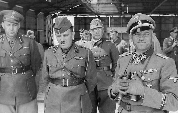Георг Риттер и Йозеф (Зепп) Дитрих. 1941 г.