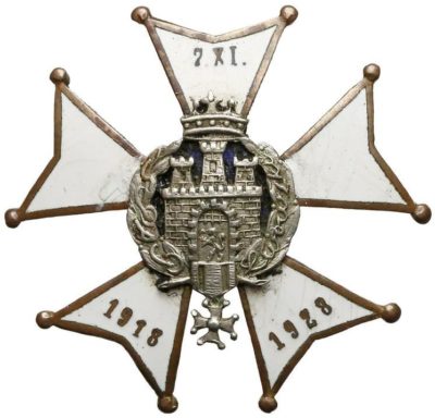 Аверс и реверс полкового знака 5-го Львовского полка легкой артиллерии.