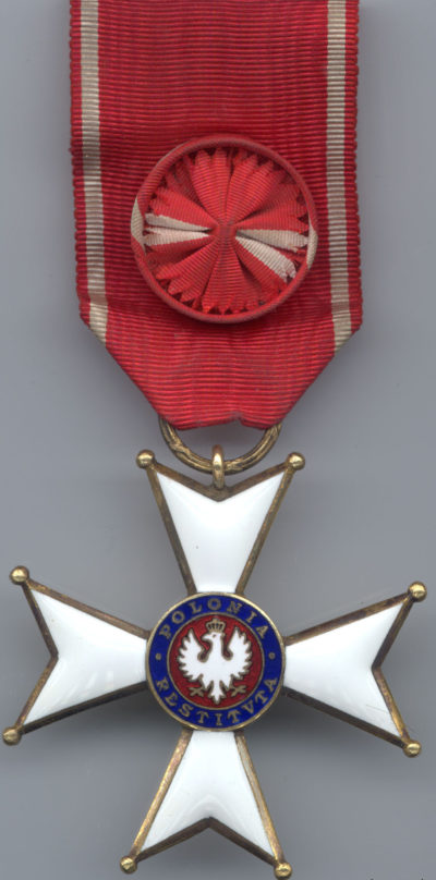 Аверс Офицерского Креста ордена Возрождения Польши.