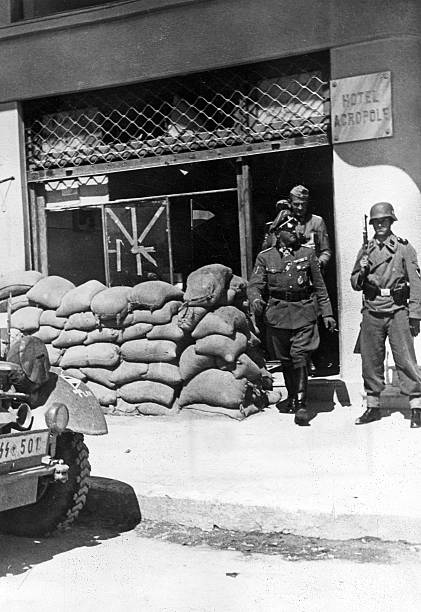 Зепп Дитрих во время обороны Вены. 1945 г.