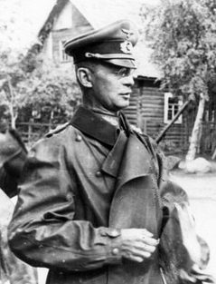 Георг Рейнгардт на Восточном фронте. 1942 г.