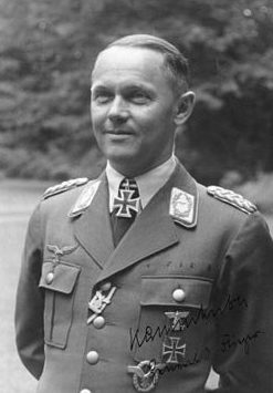 Йозеф Каммхубер. Генерал авиации.