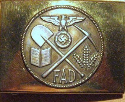Пряжки рядового состава региональных служб RAD, FAD, NSAD образца 1933-1935 годов.