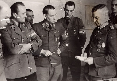 Модель Вальтер, Артур Аксман и Фридрих Карл Флориан. 1944 г. 