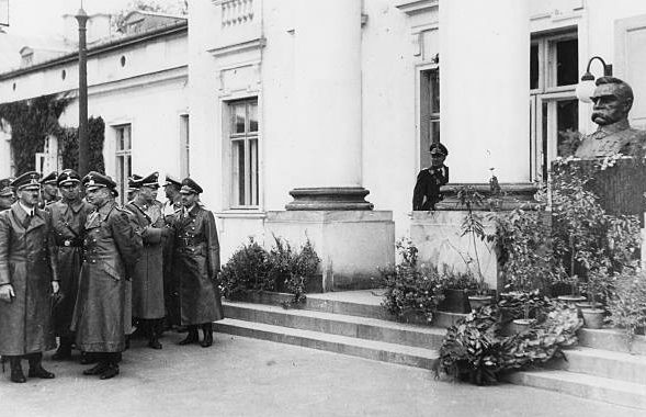 Александер Лёр и Адольф Гитлер. Варшава. 1939 г.