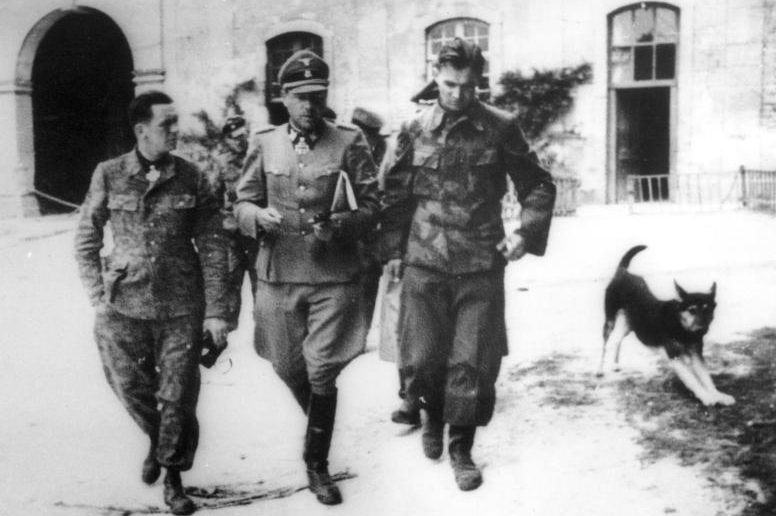 Курт Мейер, Фриц Витт и Макс Вюнше. Франция. 1944 г.